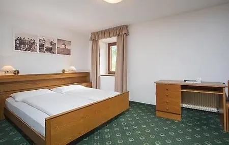 Hotel Boutique Eggele 4*